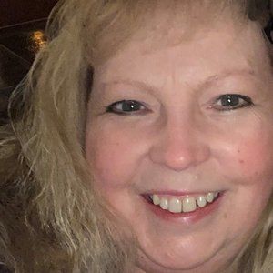 Meet your Posher, Cynthia
